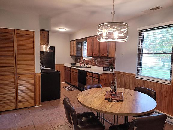 4th image of 109 Charro Ct