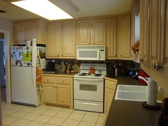 2nd image of 404 Tiffany Dr