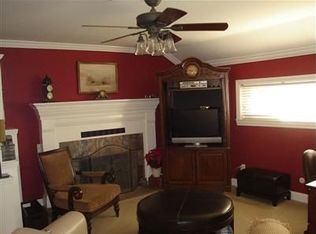 914 Amelia Ave, Hanford, CA 93230