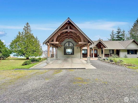 2nd image of 3135 Oak Bay Road