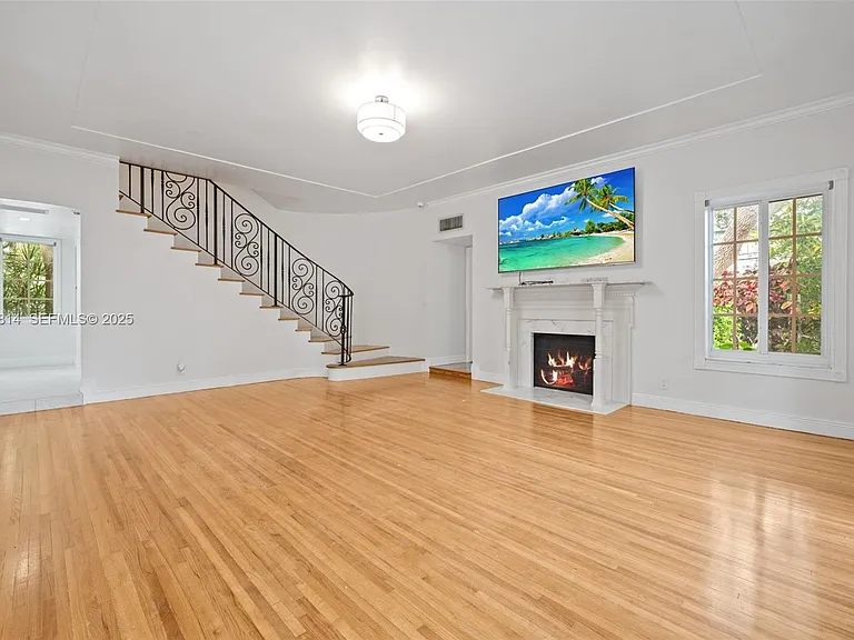13000 Old Cutler Rd — Photo 3