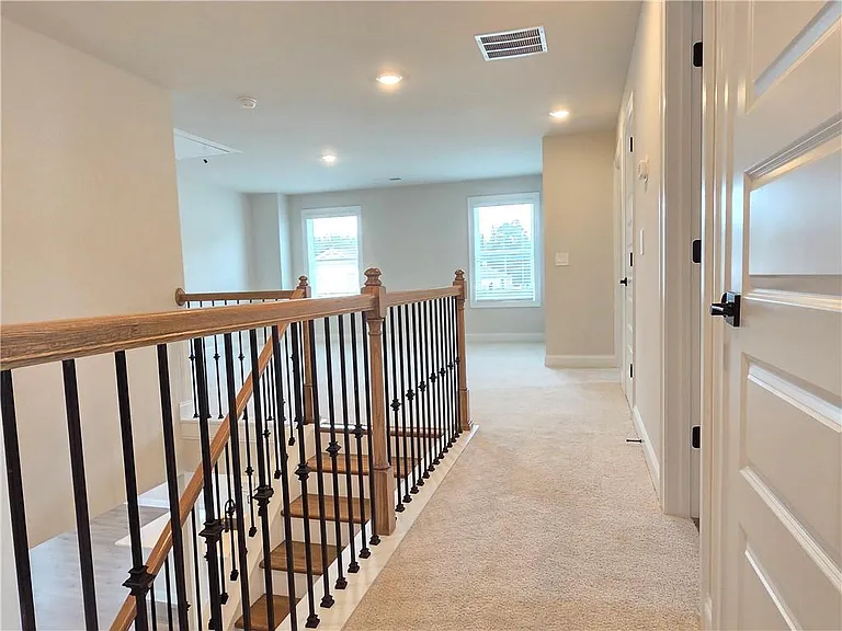 3158 Sweet Red Cir — Photo 24