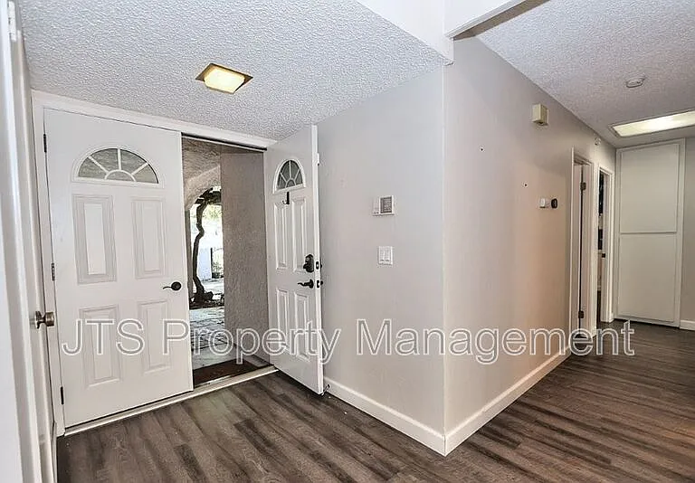 5748 Muldrow Rd — Photo 10