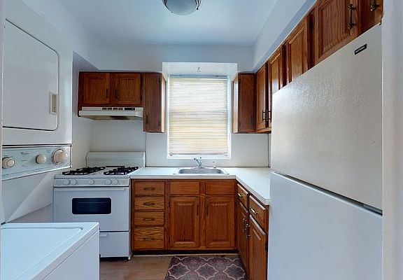 2nd image of 195-04 39th Ave #4