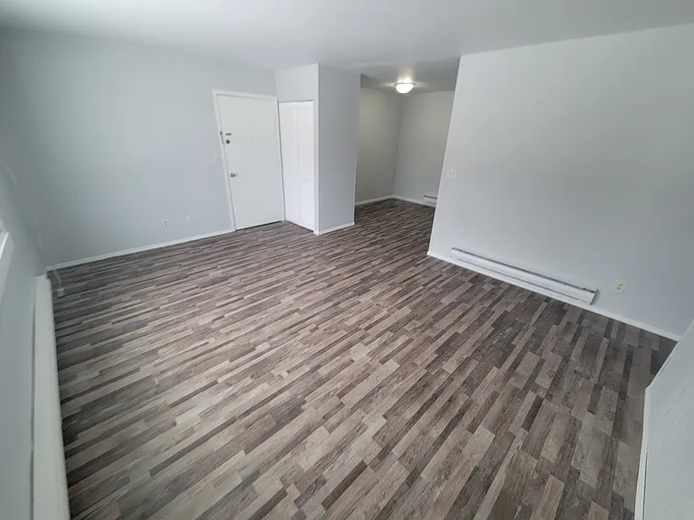 1722 La Crescent St #73 — Photo 6
