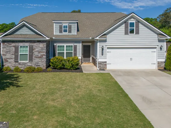 2791 Day Dr, Bogart, GA 30622