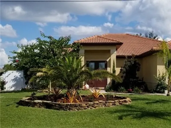511 SW 7th Pl, Cape Coral, FL 33991