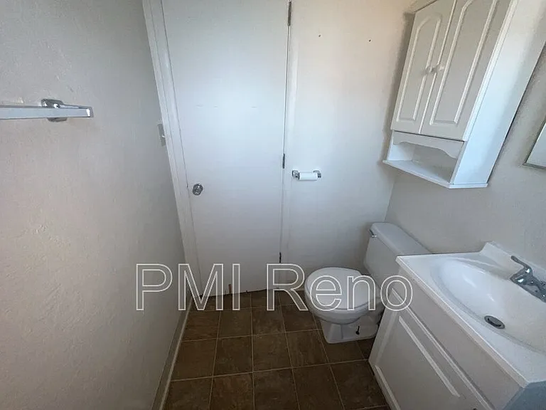 2075 Patton Dr #H — Photo 5