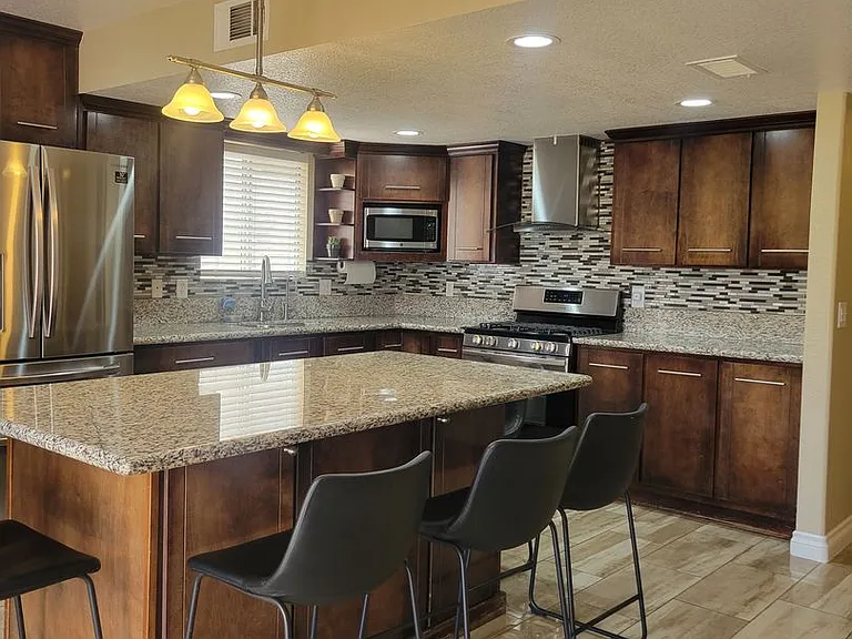 1520 Pacific Terrace Dr — Photo 10