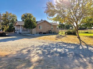 12606 Victory Ave, Oakdale, CA 95361