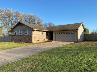 4749 Amherst Dr, Bartlesville, OK 74006