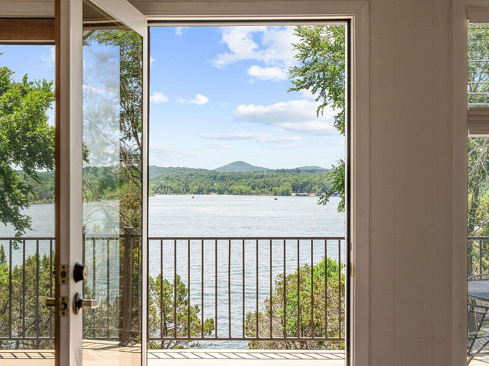1st image of 40 Bluff Lane