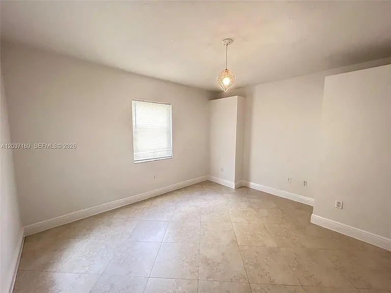 2880 Pine Tree Dr #5 — Photo 6