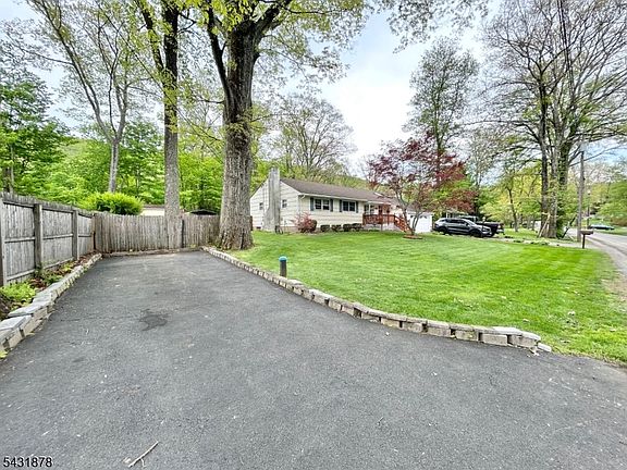 2nd image of 13 Birch Rd