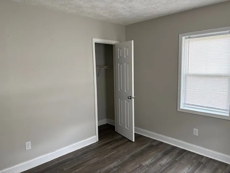 3243 Chandler St — Photo 5