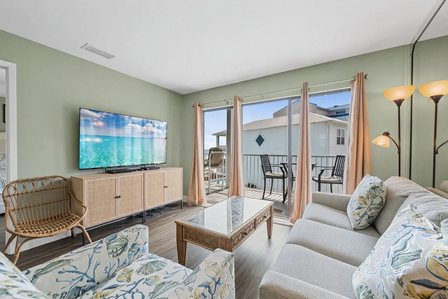 2 bed, 2.0 bath, 645 sqft, $3,019 — Photo 1