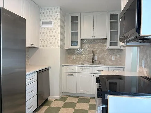 715 Linda Vista St — Photo 5