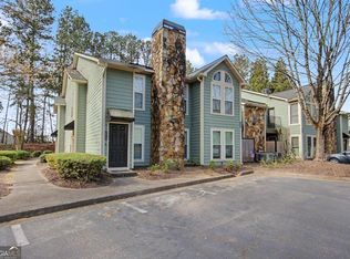 2011 Canyon Point Cir, Roswell, GA 30076