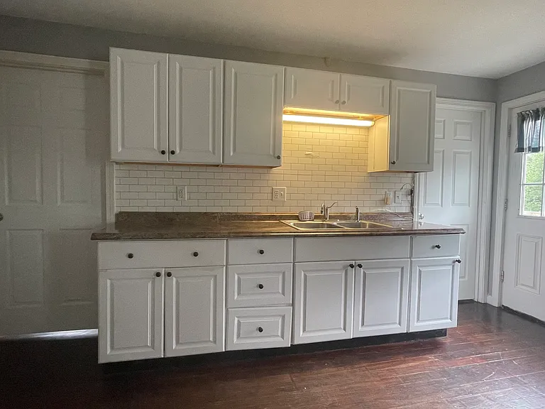 588 W Hartford Ave #2 — Photo 6