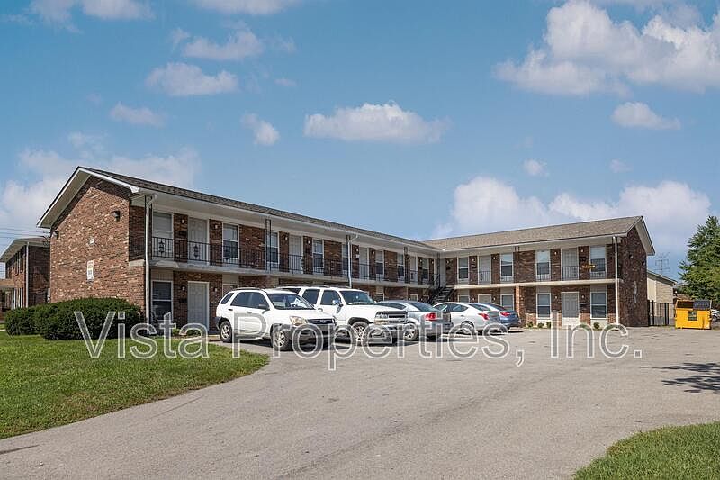 1st image of 4806 Saddlebrook Ln #13