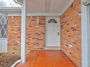 5936 Warbler Dr, Clarkston, MI 48346