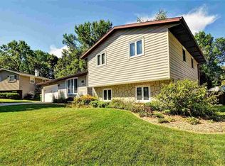 2774 Candle Ct, Green Bay, WI 54304