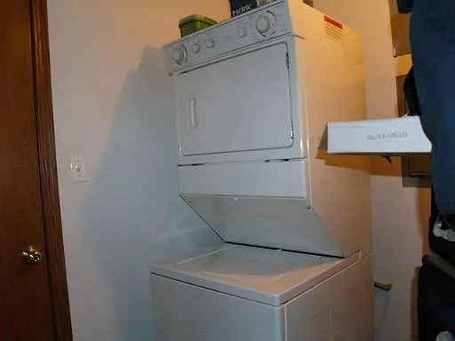 3 bed, 1200 sqft, $750 — Photo 4