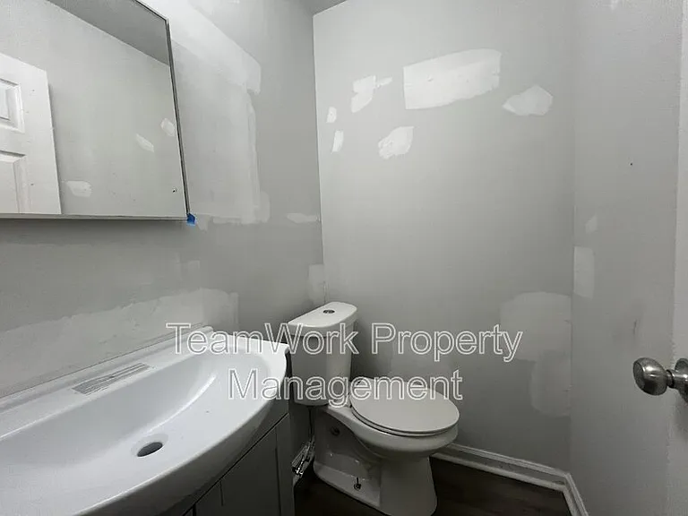 342B Dorchester Manor Rd #B — Photo 5