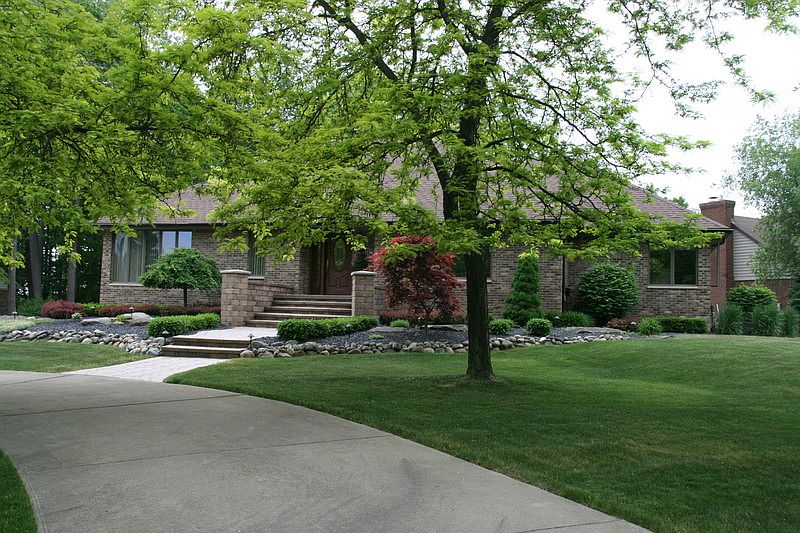 1st image of 61449 Windwood Ct
