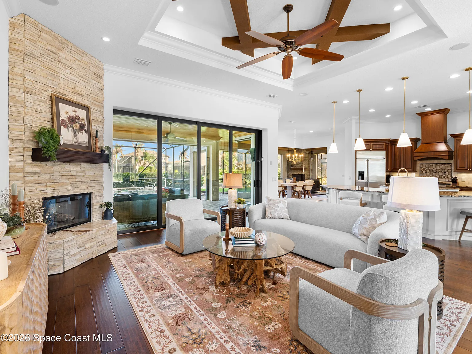 5 bed, 5.5 bath, 4552 sqft, $20,000 — Photo 4