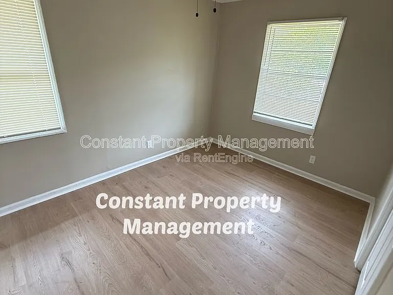 4233 Elkan Ave — Photo 10