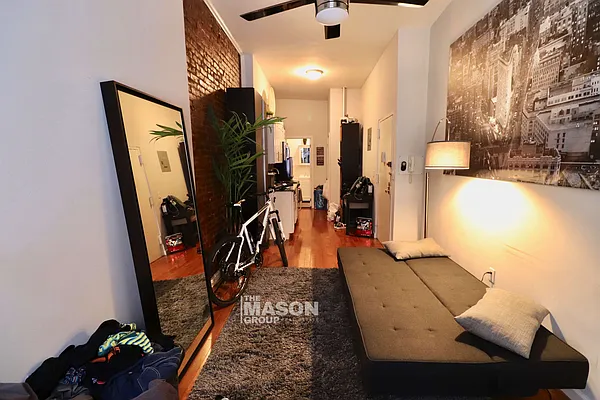 Rented by Mason Group LLC | media 24