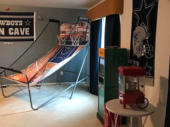 2nd image of 4228 Boxwood Dr