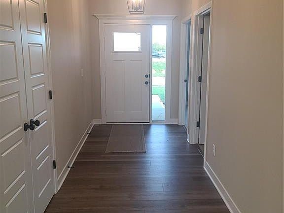 4th image of 2212 Pemberton Dr