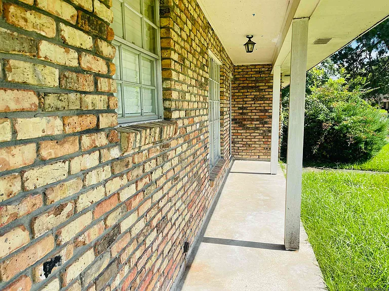 4036 Ridgemont Dr — Photo 6