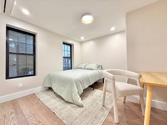 2nd image of 604 Metropolitan Ave #4
