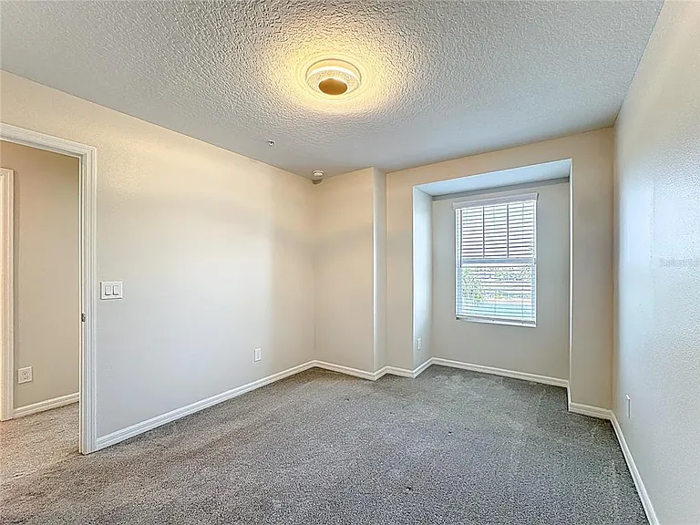10141 Greenstone Ridge St — Photo 25