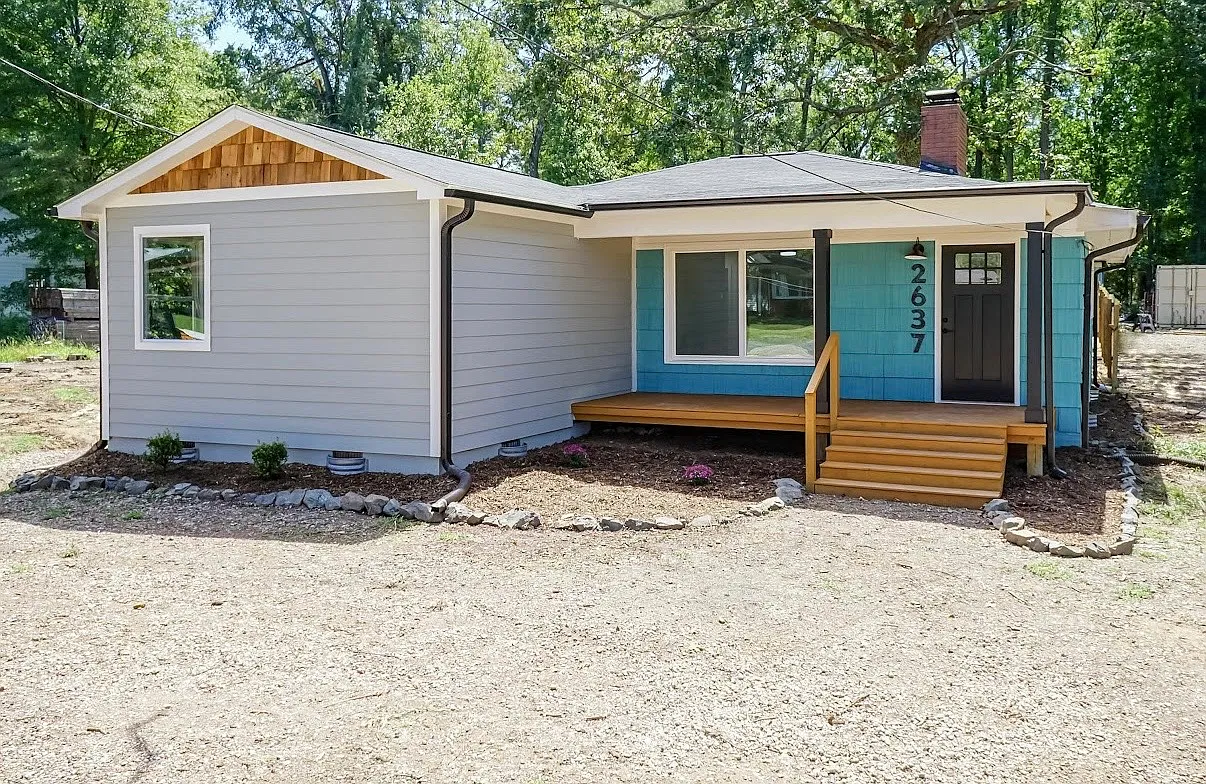 3 bed, 1336 sqft, $1,850 — Photo 1