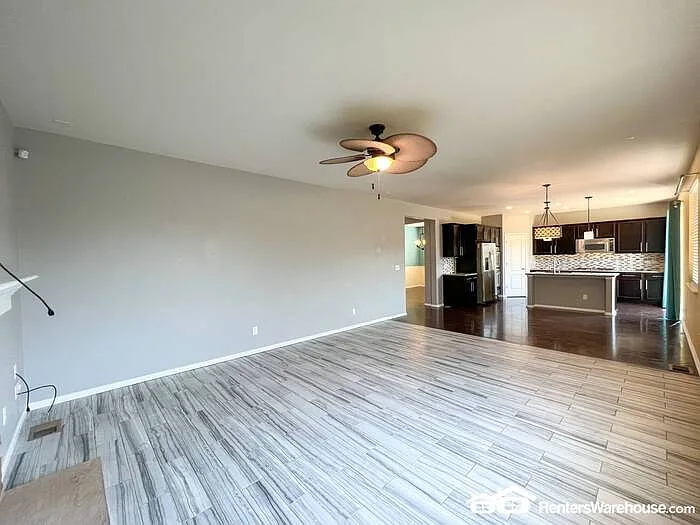 25104 E Pinewood Pl — Photo 40