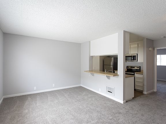 2nd image of 4739 Mansfield St APT 6