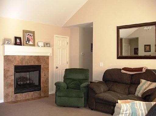 2nd image of 550 Elk Ave