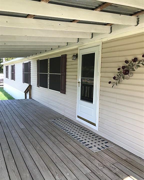 1st image of 6395 Robin Ln