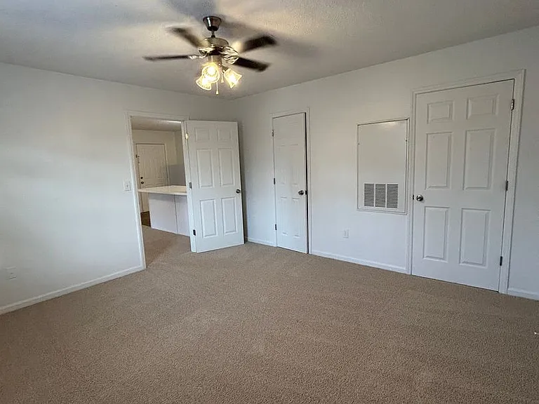 Arlington Apartments — Photo 81