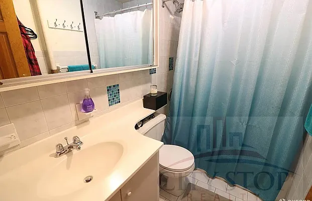 Rented by City Stop Realty | media 8