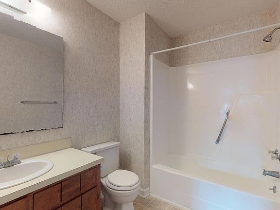 5th image of 106 Scales Pl APT M1