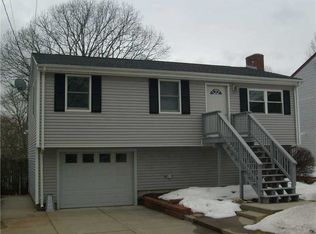 16 Timberwolf Dr, Cumberland, RI 02864