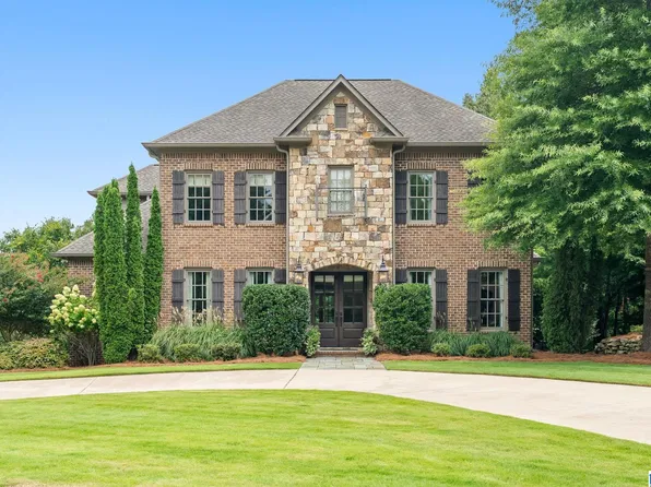 625 Prestwick Dr, Hoover, AL 35244