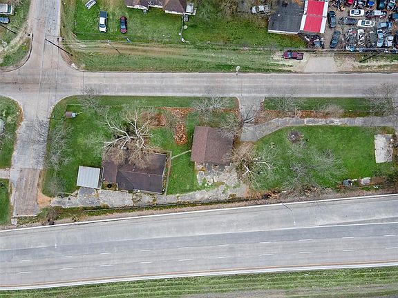 Location, Location, Location. Imagine having land this conveniently located to Hardy Toll Road. It's the perfect spot for your small business.