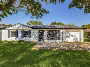 860 Rellia Dr, Terrell, TX 75160