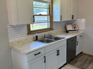 162 S Stearns Ave, Haysville, KS 67060